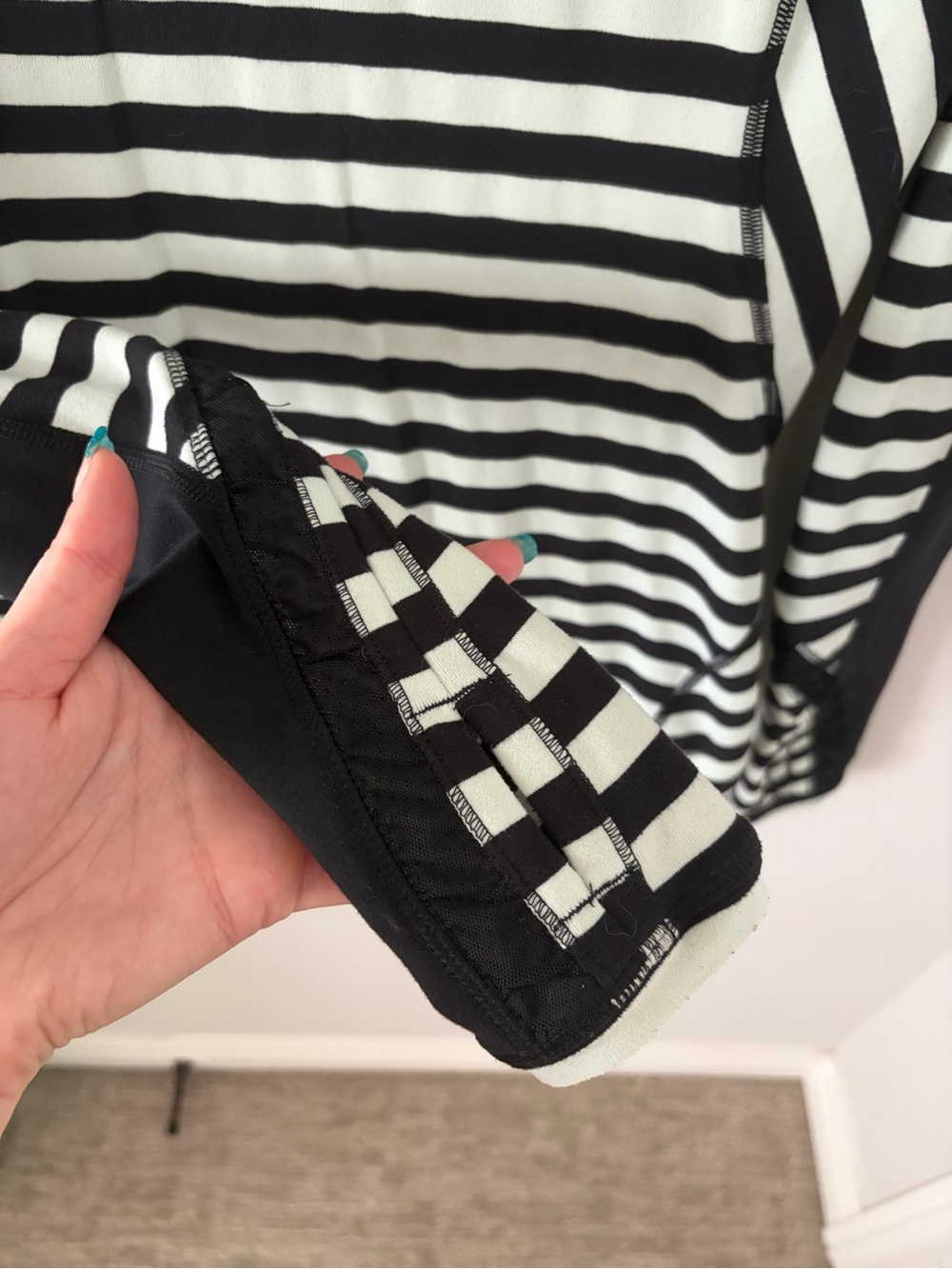 Striped Long-Sleeve lululemon athletica Top - Black & Mint - Picture 2 of 5